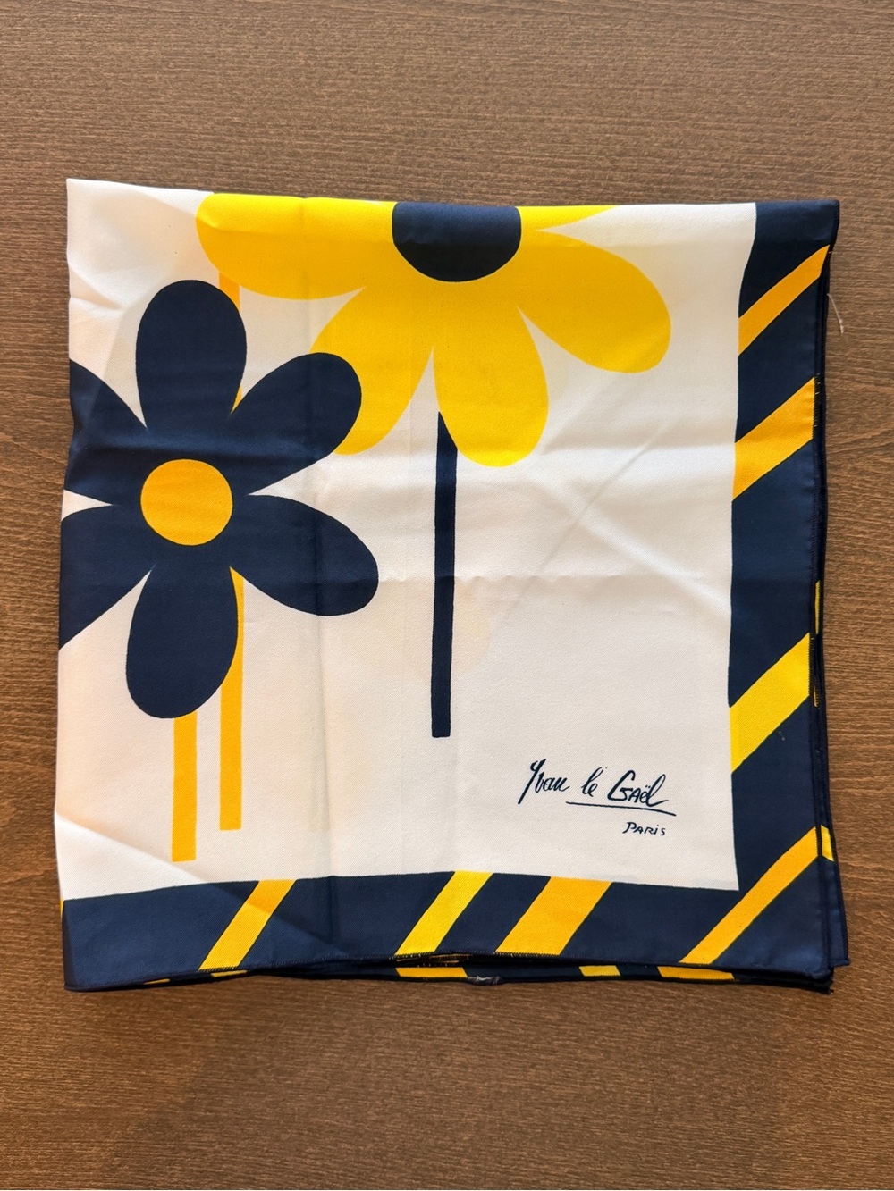 🇫🇷 Vintage Jean le Gaël Paris Silk Scarf